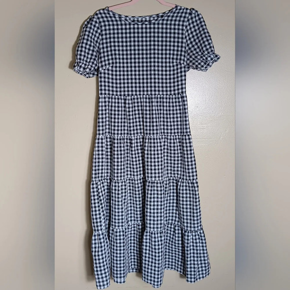 Shein gingham black and white dress. Size small 4. 100% polyester - Picture 1 of 3